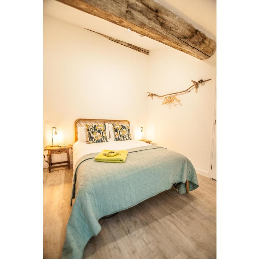 La Calade Bed and Breakfast Montouliers Εξωτερικό φωτογραφία