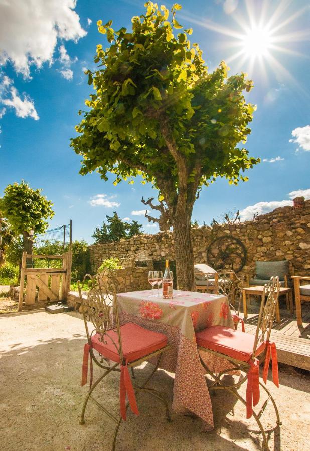 La Calade Bed and Breakfast Montouliers Εξωτερικό φωτογραφία