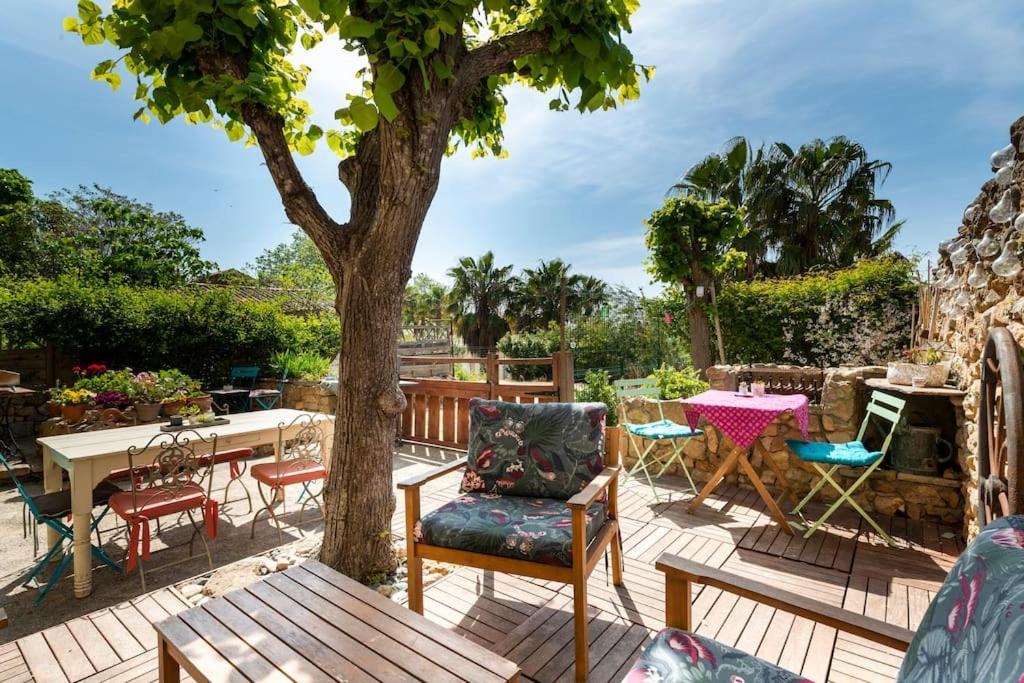 La Calade Bed and Breakfast Montouliers Εξωτερικό φωτογραφία